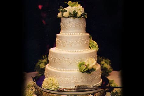 wedding cakes shreveport  •